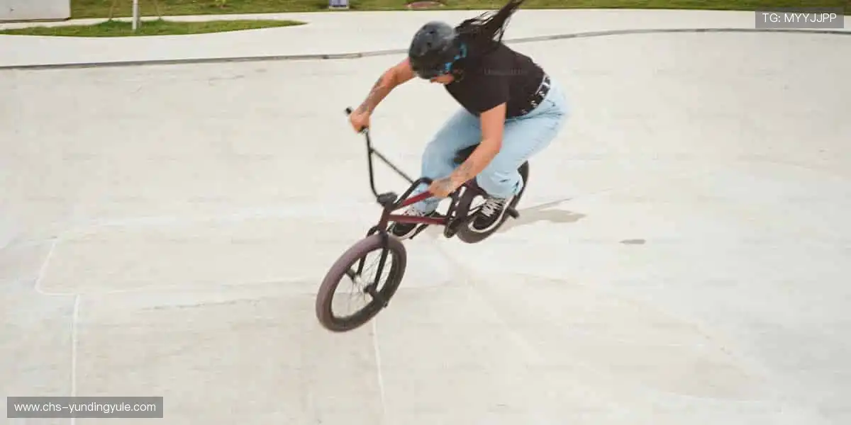 赛场瞬息万变，直播分秒必争！🏀